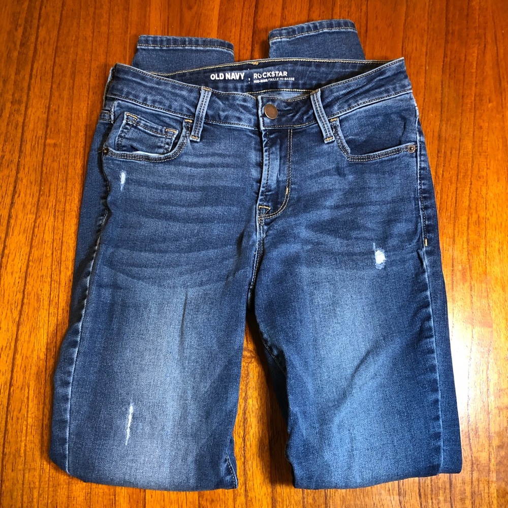 Old Navy distressed rockstar mid rise skinny jeans